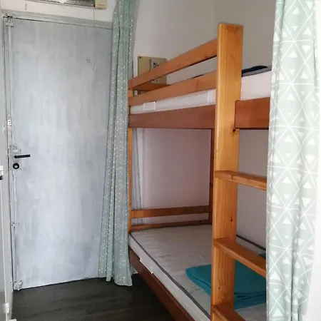 Bel 4 Personnes Dans Privee Avec Parking * Агд